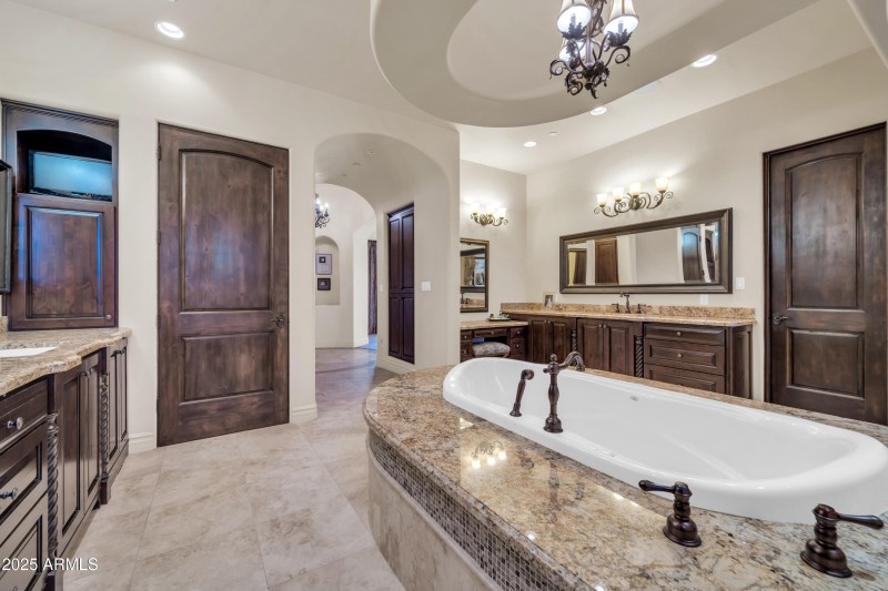 8024 E Lone Mountain Rd-42