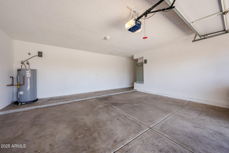 Garage NEW (1)