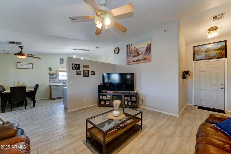 6525 e Fox hollow ln-12