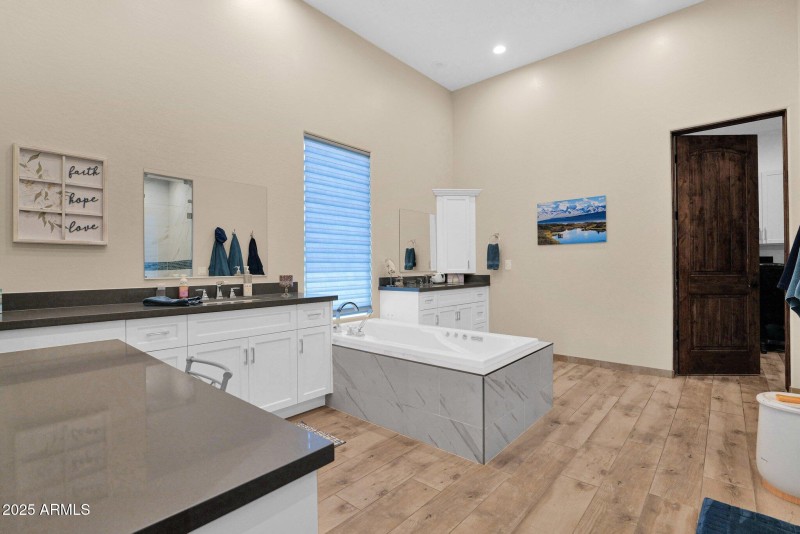 49-web-or-mls-P1235418