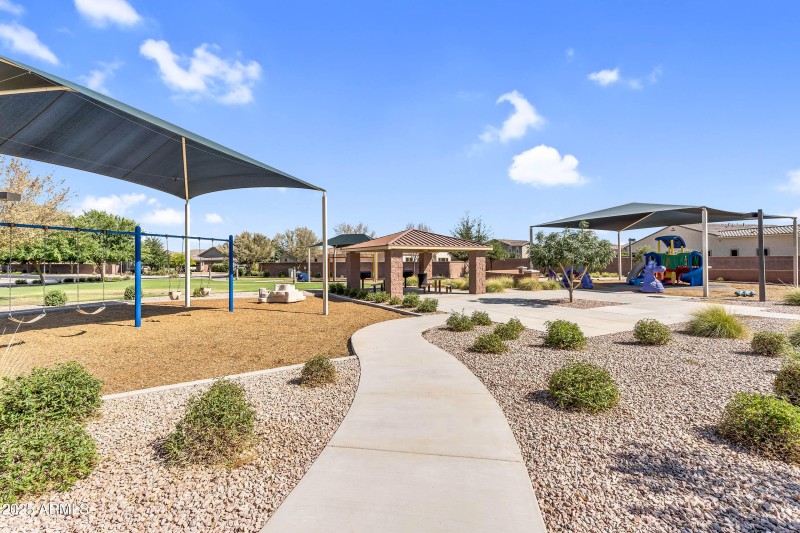 223rdNeighborhood-01