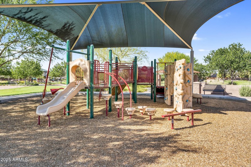 223rdNeighborhood-13