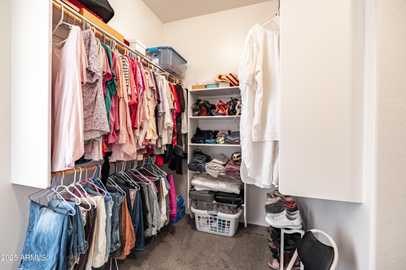 primary walk-in closet - laundry acce