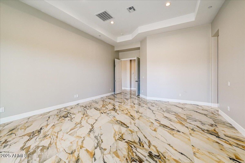 16-Primary Suite III