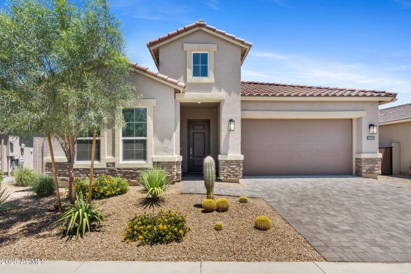 2-web-or-mls-21315-n-59th-ter