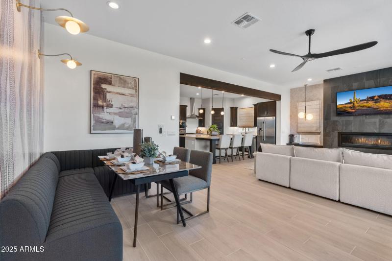 11-web-or-mls-21315-n-59th-ter