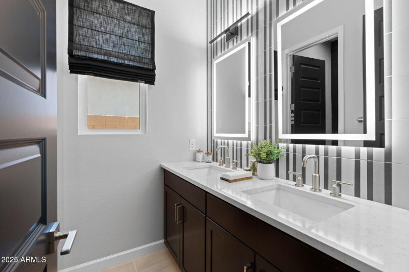 42-web-or-mls-21315-n-59th-ter