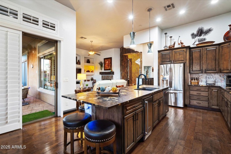 Kitchen - Patio Entry