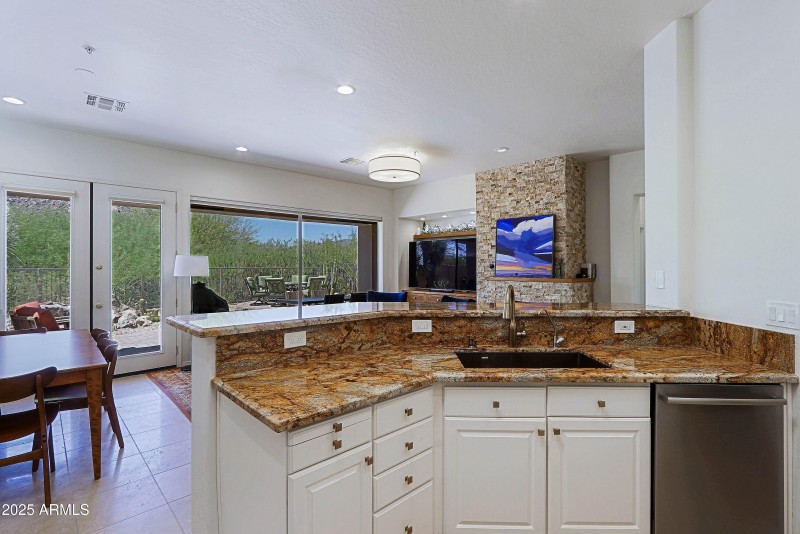 Kitchen 5