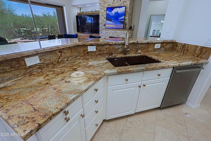 Kitchen 6