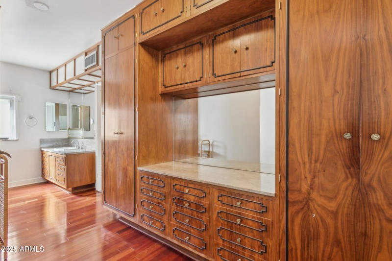 Primary close built-ins