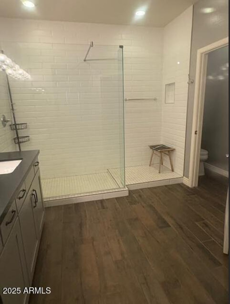 Vacant Master shower