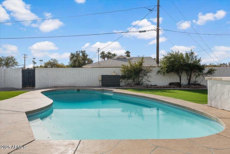 PASADENA 232323