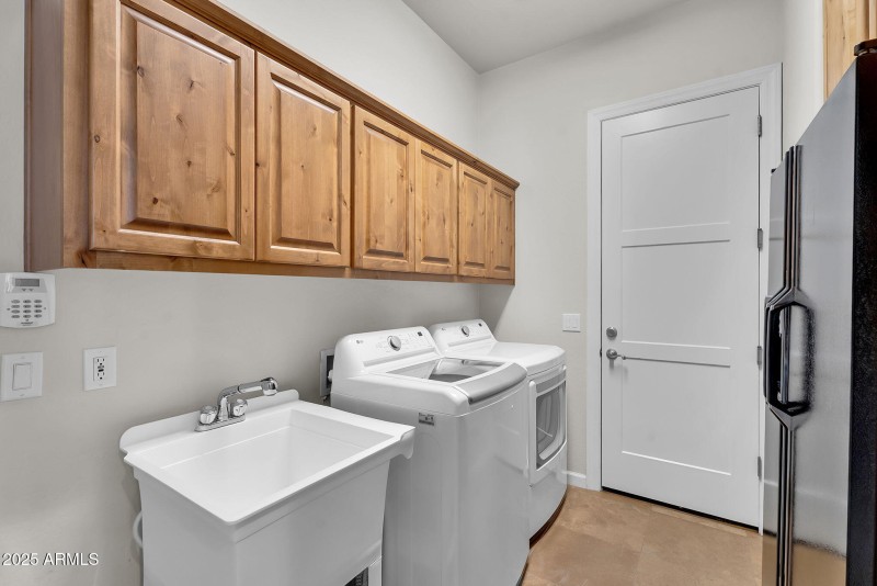 Spacious laundry room