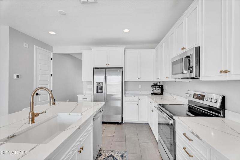 22484 E Twilight Kitchen
