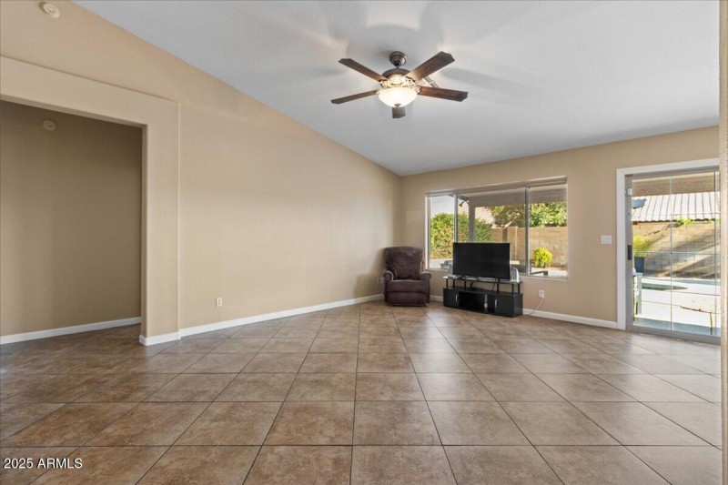 11-Family Room