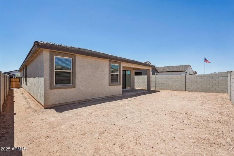 43-web-or-mls-La Senda Dr W-S2706-039