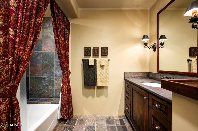 Game Room Full Bath