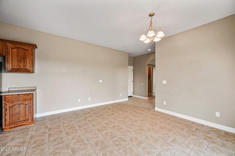 ocupix-3808 S 339th Ave-13