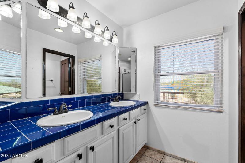 022_28216 N 148th St