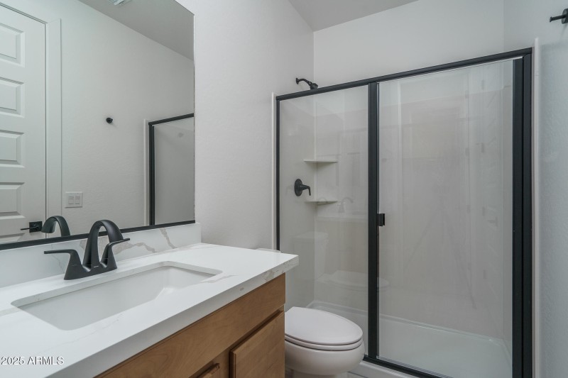 15) BED 4 BATH