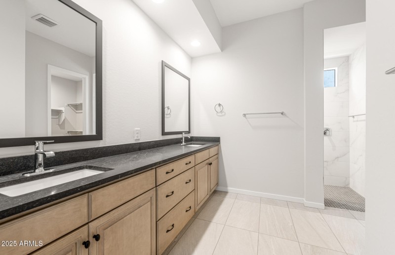 Owners Bath