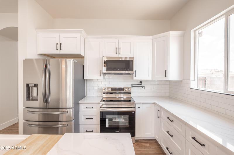 Kitchen (2)
