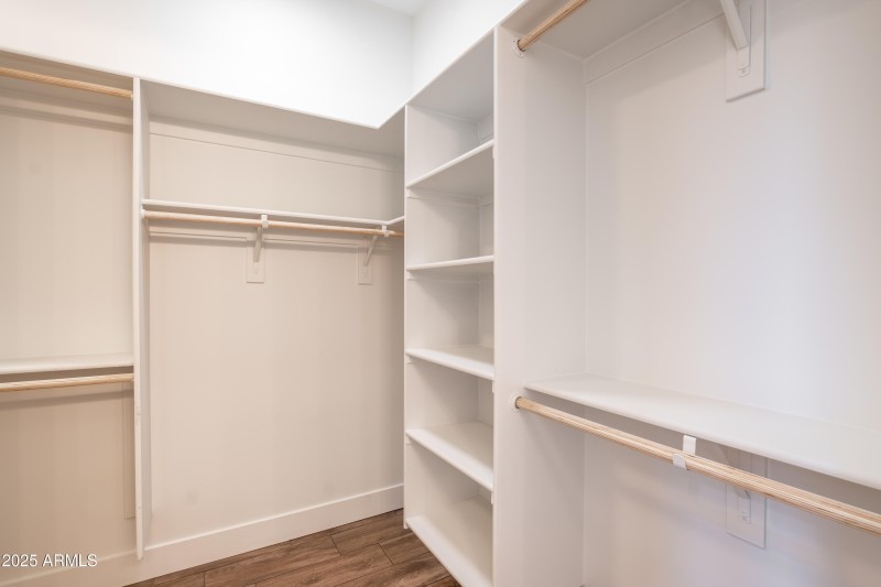Master Closet (2)