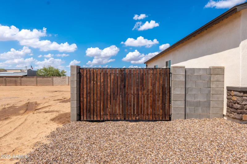 RV Gate