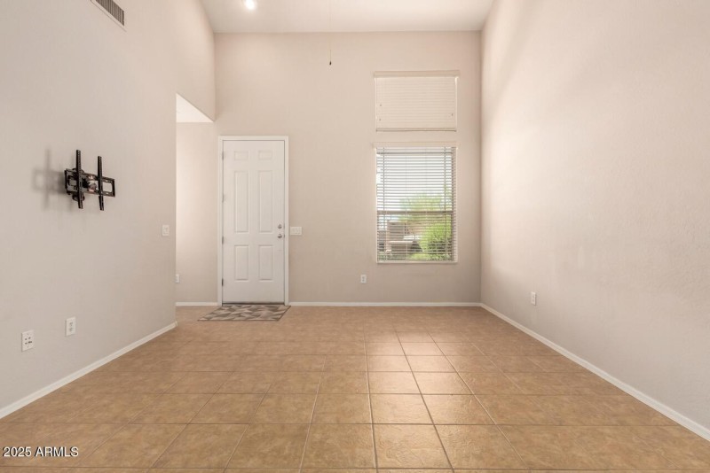 6-Nook to Family Room