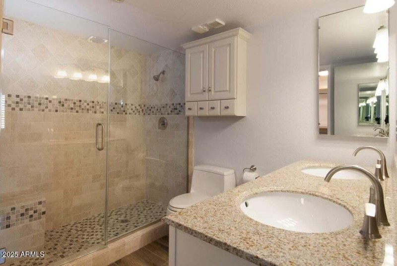 09MasterBath03
