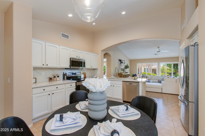 Dining to Kitchen
