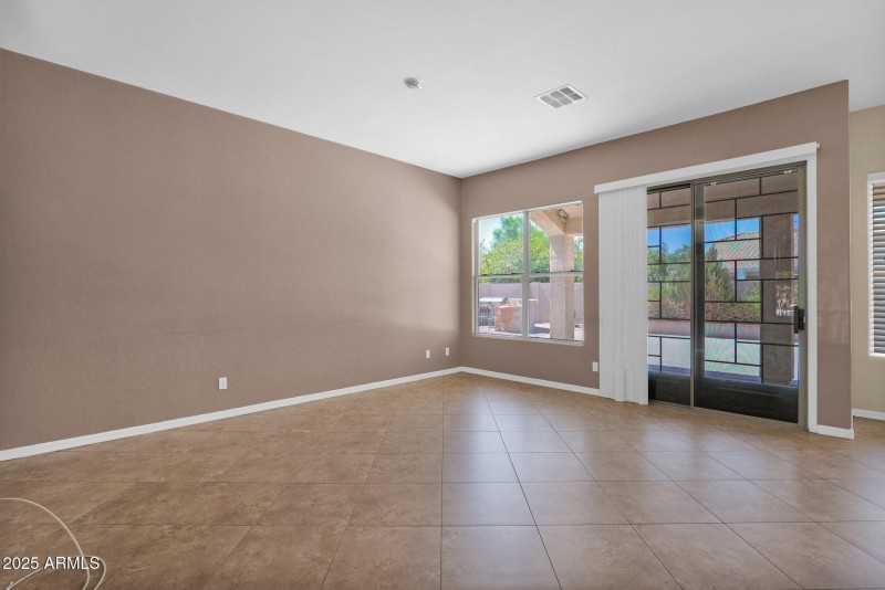 9-web-or-mls-P1235272