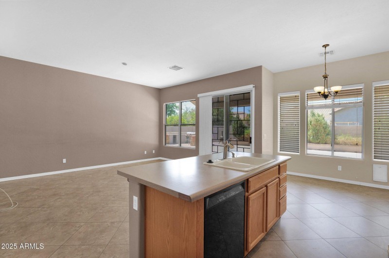 17-web-or-mls-P1235286