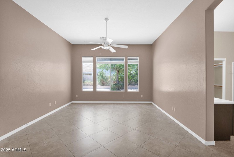 25-web-or-mls-P1235303