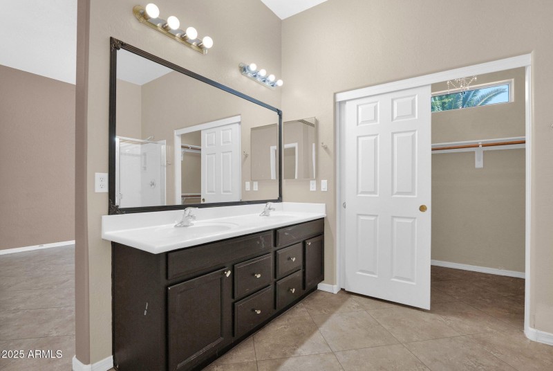 29-web-or-mls-P1235307