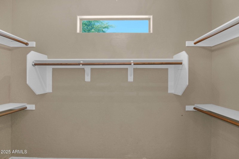 31-web-or-mls-P1235310