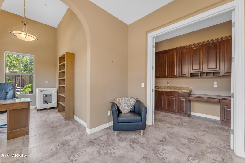 Sitting Room /Office Suite