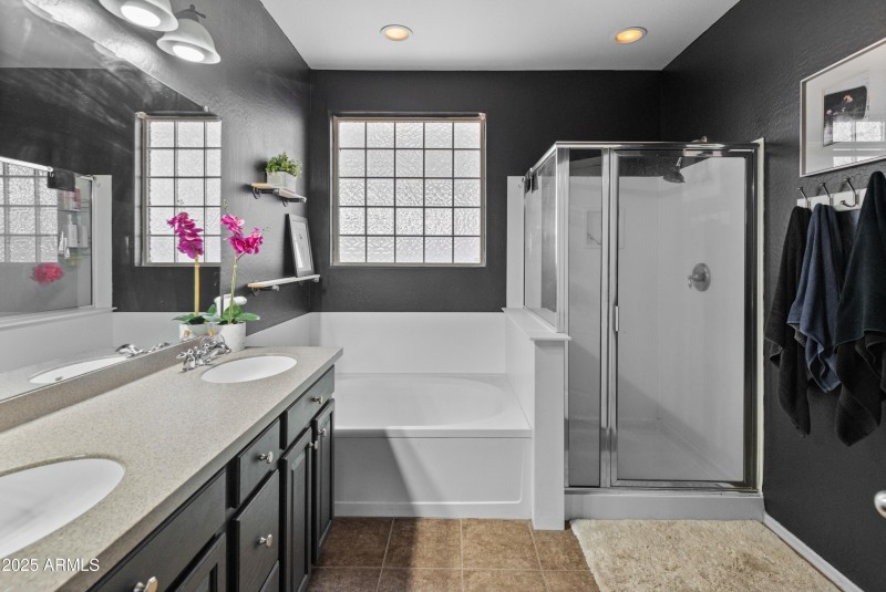 Marlborough-17376-Master-Bath