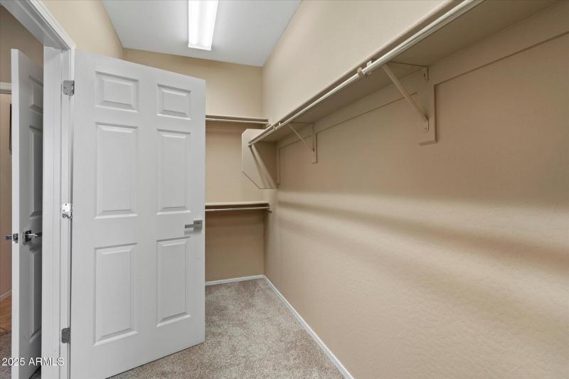 Master Bedrrom Walk In Closet