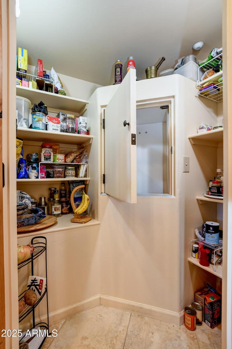 Pantry 1