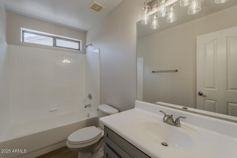 2nd Bathroom