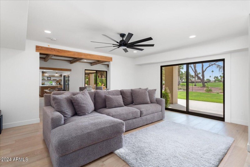 11-1141 N Oro Vista