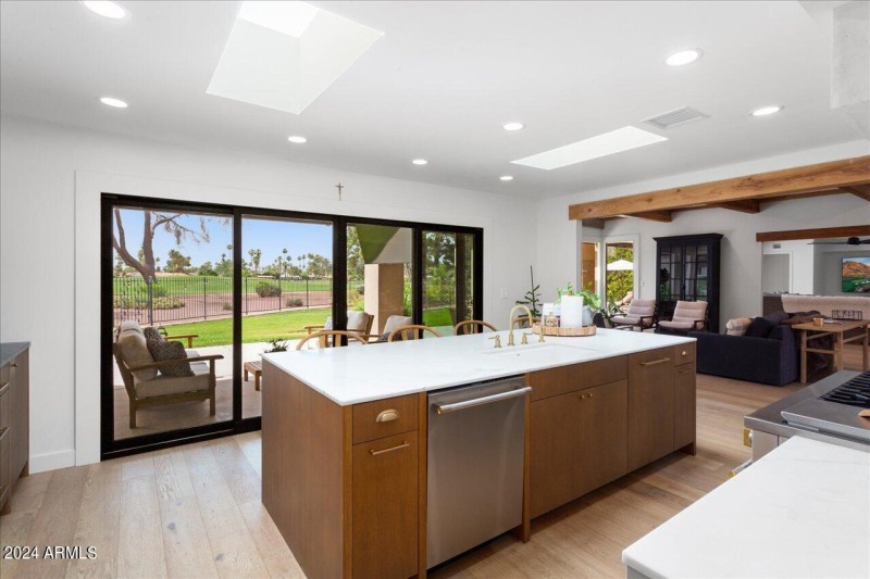 17-1141 N Oro Vista