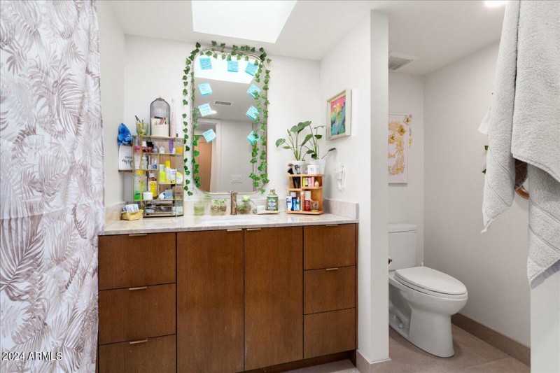 32-1141 N Oro Vista
