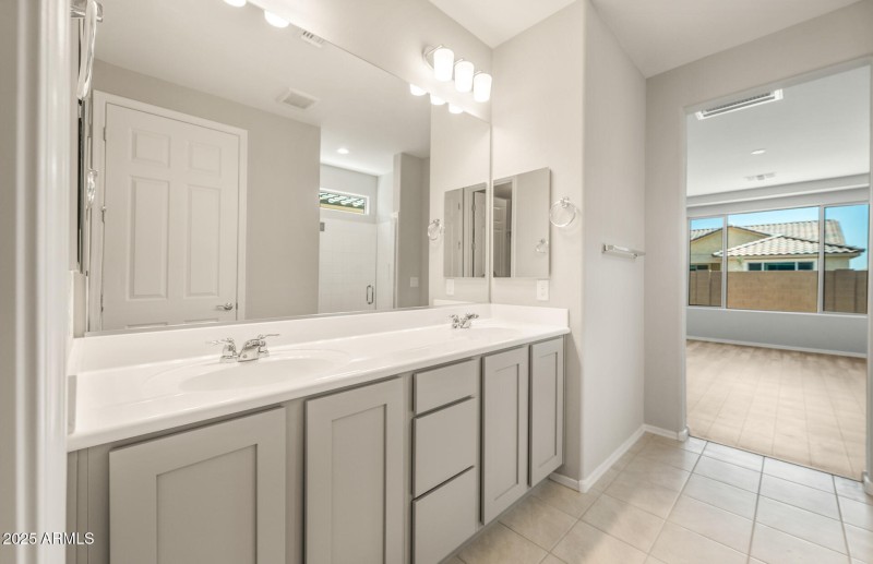 Owner's Bathroom