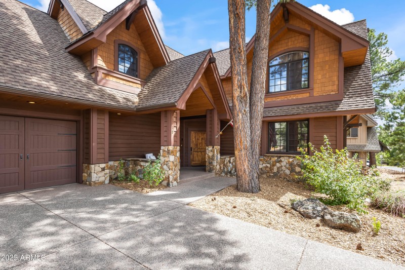 Exterior (11 of 11)