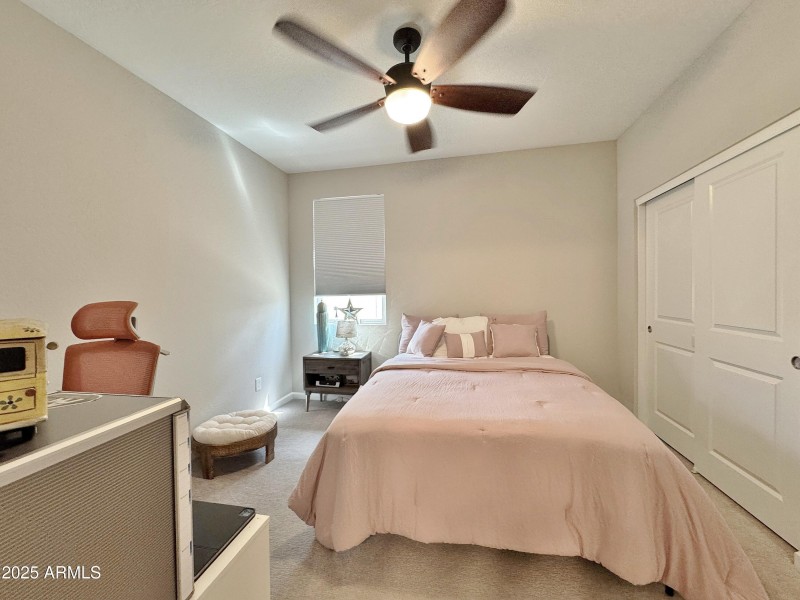 2nd bedroom