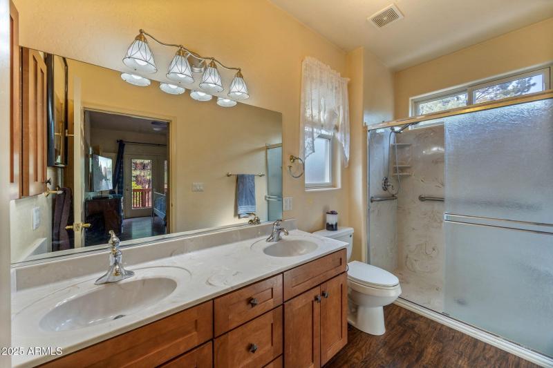 Ensuite