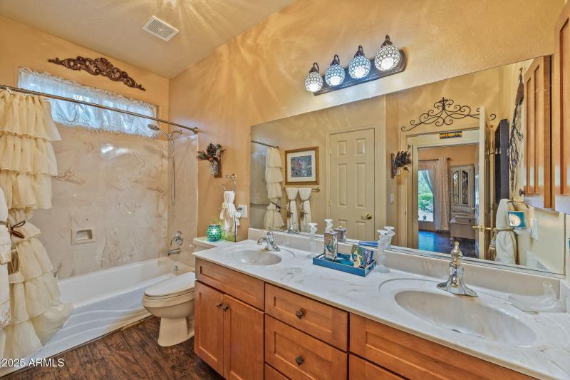2nd Bathroom